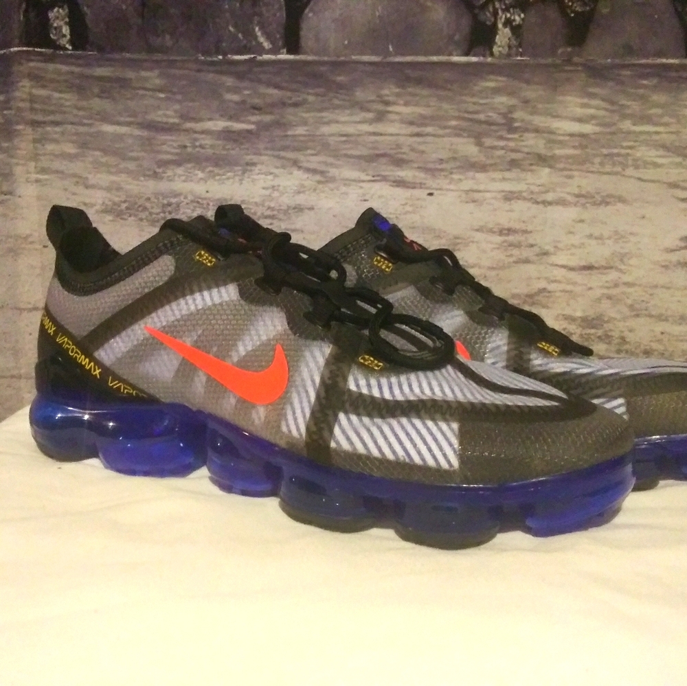 New Nike Air VaporMax Size 8.5 AR6631-008